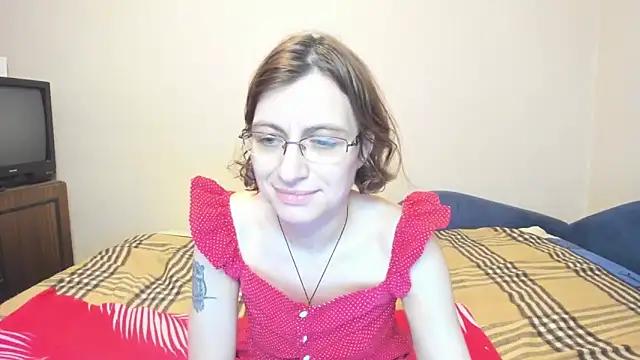 Snapshot of MarilynDream chatting on December 2024 11:01:02 PM MarilynDream online show from December 2024 11:01:02 PM