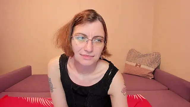 Snapshot of MarilynDream chatting on September 2025 09:29:02 PM MarilynDream online show from September 2025 09:29:02 PM