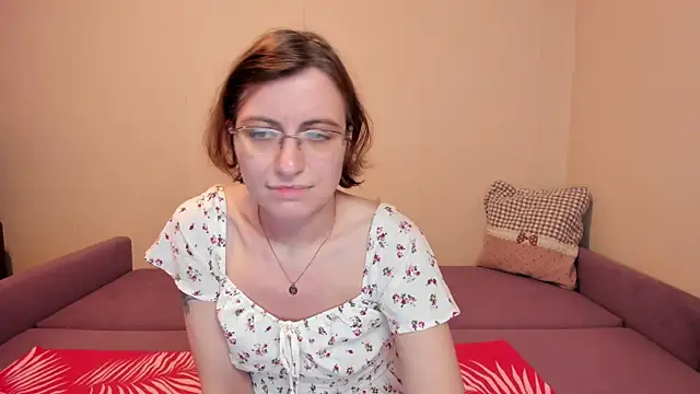 Snapshot of MarilynDream chatting on September 2025 07:52:01 PM MarilynDream online show from September 2025 07:52:01 PM