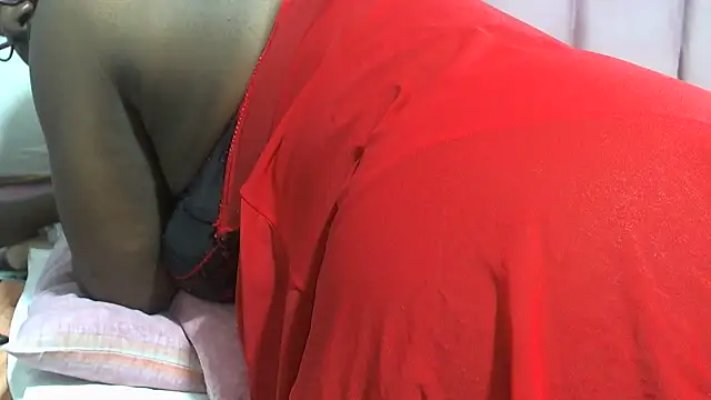 Snapshot of brownsugahxx chatting on December 2025 05:56:02 AM brownsugahxx online show from December 2025 05:56:02 AM