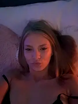 Snapshot of AnastasiaAniess chatting on December 2024 07:36:01 PM AnastasiaAniess online show from December 2024 07:36:01 PM