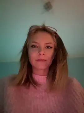 Snapshot of AnastasiaAniess chatting on December 2024 08:39:01 PM AnastasiaAniess online show from December 2024 08:39:01 PM
