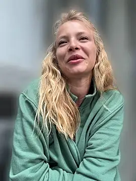 AnastasiaAniess online show from June 2026 04:55:01 PM