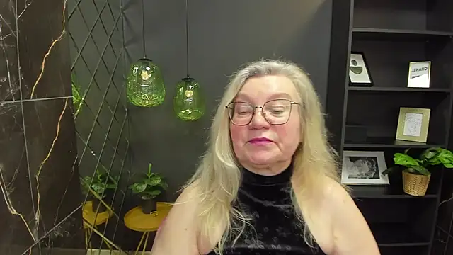 Snapshot of NataliMellow chatting on December 2024 07:25:02 PM NataliMellow online show from December 2024 07:25:02 PM