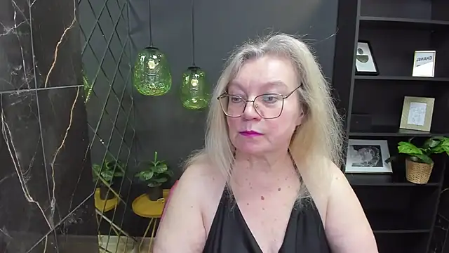 Snapshot of NataliMellow chatting on December 2024 01:11:02 PM NataliMellow online show from December 2024 01:11:02 PM