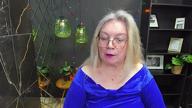 Snapshot of NataliMellow chatting on December 2024 04:40:01 PM NataliMellow online show from December 2024 04:40:01 PM