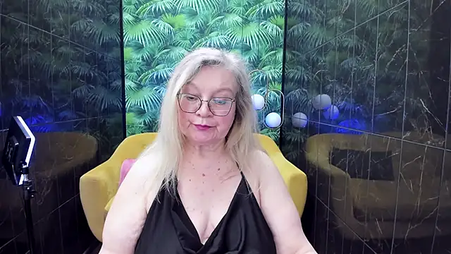 Snapshot of NataliMellow chatting on January 2025 07:32:01 PM NataliMellow online show from January 2025 07:32:01 PM