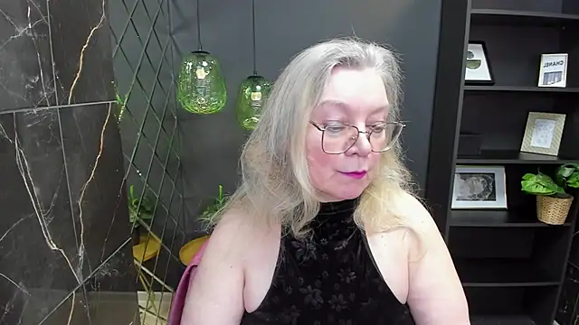 Snapshot of NataliMellow chatting on January 2025 01:11:01 PM NataliMellow online show from January 2025 01:11:01 PM