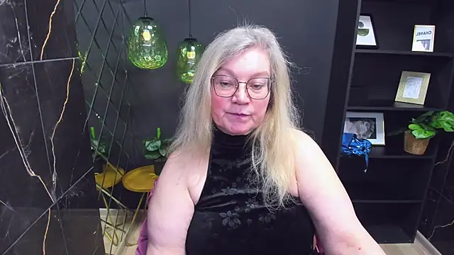 Snapshot of NataliMellow chatting on January 2025 04:30:01 PM NataliMellow online show from January 2025 04:30:01 PM
