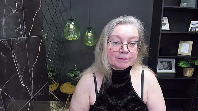Snapshot of NataliMellow chatting on February 2025 01:10:01 PM NataliMellow online show from February 2025 01:10:01 PM