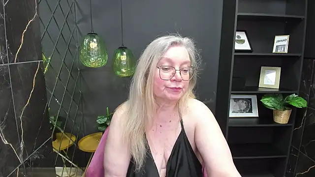 Snapshot of NataliMellow chatting on March 2025 07:25:01 PM NataliMellow online show from March 2025 07:25:01 PM
