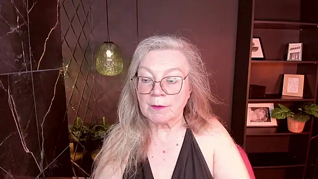 NataliMellow online show from June 2026 01:04:02 PM