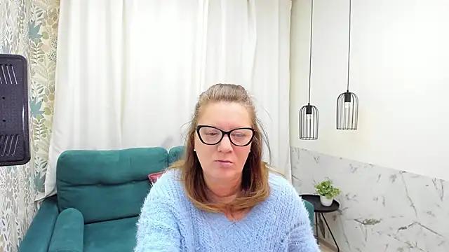 Snapshot of LeaPure chatting on February 2026 05:08:02 AM LeaPure online show from February 2026 05:08:02 AM