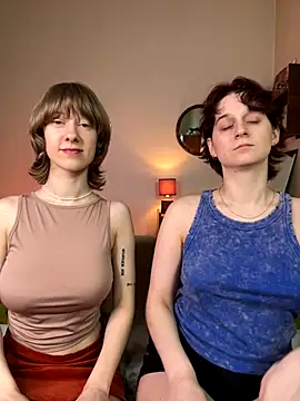 Snapshot of Jitoon_Exe chatting on October 2025 08:04:02 PM Jitoon Exe online show from October 2025 08:04:02 PM