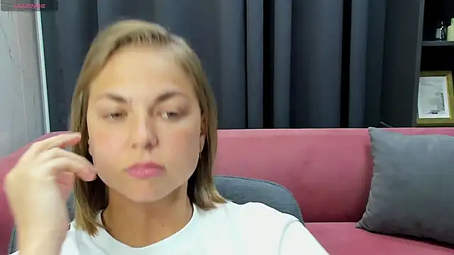 Snapshot of TataArdent chatting on October 2025 08:51:02 PM TataArdent online show from October 2025 08:51:02 PM