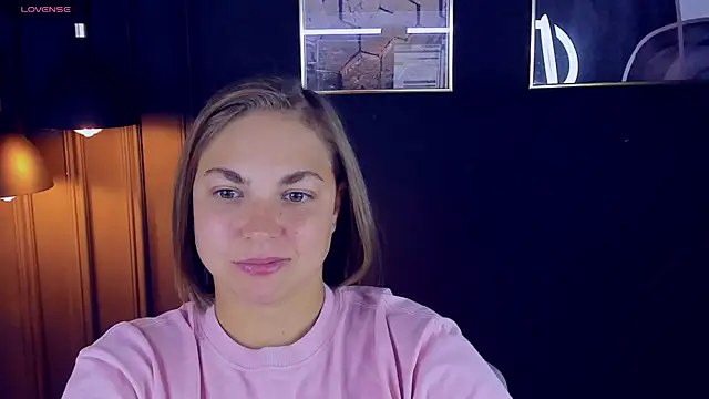 Snapshot of TataArdent chatting on November 2025 08:08:01 PM TataArdent online show from November 2025 08:08:01 PM