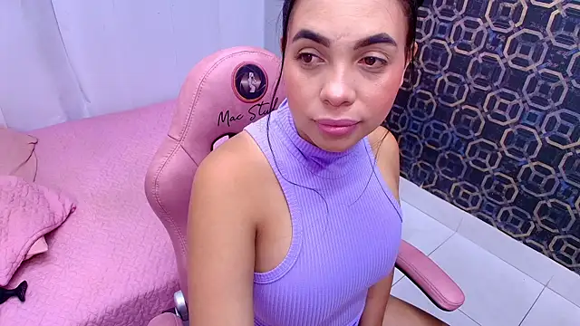 Snapshot of sarakaisy chatting on January 2025 12:12:02 PM sarakaisy online show from January 2025 12:12:02 PM