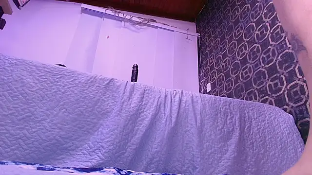 Snapshot of sarakaisy chatting on October 2025 12:06:02 PM sarakaisy online show from October 2025 12:06:02 PM