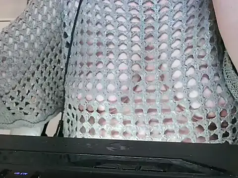 Snapshot of heidi60 chatting on December 2024 04:47:02 PM heidi60 online show from December 2024 04:47:02 PM