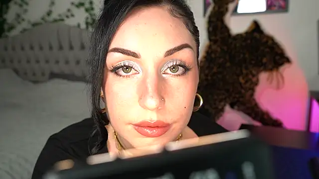 Estherjizz online show from October 2025 06:05:02 PM