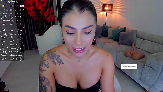 Snapshot of Sarah_Stone_ chatting on February 2025 11:22:01 PM Sarah Stone online show from February 2025 11:22:01 PM