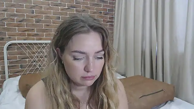 Snapshot of xxkristinaxx chatting on January 2025 11:26:01 AM xxkristinaxx online show from January 2025 11:26:01 AM