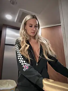  Rapunzel  online show from March 2025 03:07:01 AM