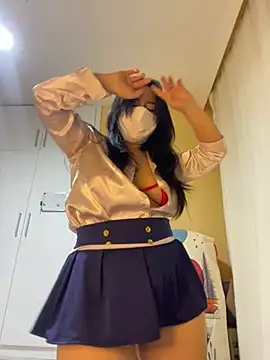 Snapshot of White-Petite chatting on March 2026 08:27:02 PM White-Petite online show from March 2026 08:27:02 PM