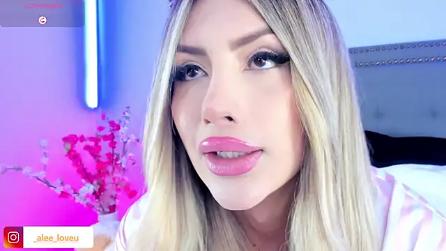 Snapshot of ale_lovee chatting on October 2025 01:09:01 AM ale lovee online show from October 2025 01:09:01 AM