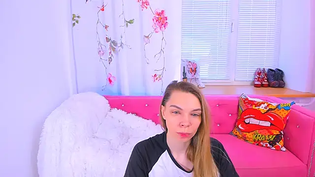 Snapshot of The_Deep_Passion chatting on March 2025 08:13:01 AM The Deep Passion online show from March 2025 08:13:01 AM