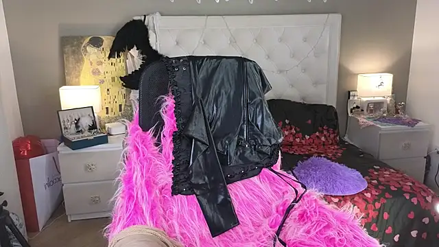 RoxalanaStar online show from May 2026 07:22:02 PM