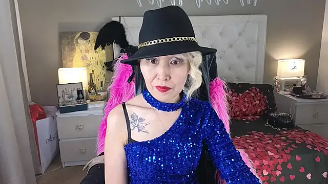 RoxalanaStar online show from June 2026 12:04:02 PM