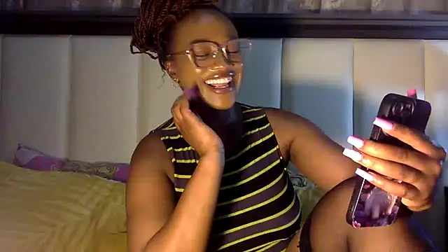 Snapshot of BOOTYBANGER24xx chatting on January 2025 10:30:01 AM BOOTYBANGER24xx online show from January 2025 10:30:01 AM