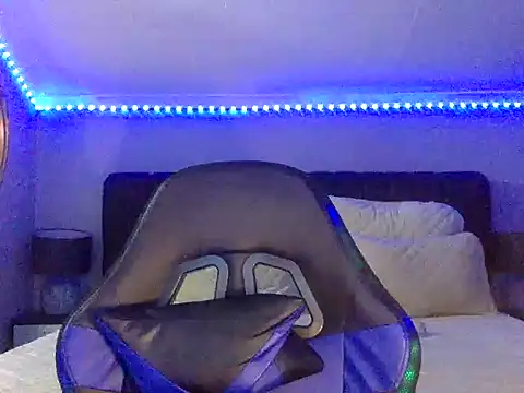 Snapshot of BOOTYBANGER24xx chatting on September 2025 01:38:01 AM BOOTYBANGER24xx online show from September 2025 01:38:01 AM