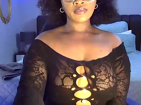 Snapshot of BOOTYBANGER24xx chatting on September 2025 06:06:02 AM BOOTYBANGER24xx online show from September 2025 06:06:02 AM