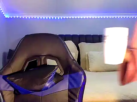 Snapshot of BOOTYBANGER24xx chatting on October 2025 02:44:01 AM BOOTYBANGER24xx online show from October 2025 02:44:01 AM