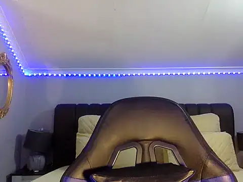 Snapshot of BOOTYBANGER24xx chatting on October 2025 02:56:01 AM BOOTYBANGER24xx online show from October 2025 02:56:01 AM