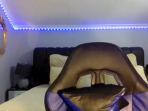 Snapshot of BOOTYBANGER24xx chatting on October 2025 02:23:02 AM BOOTYBANGER24xx online show from October 2025 02:23:02 AM