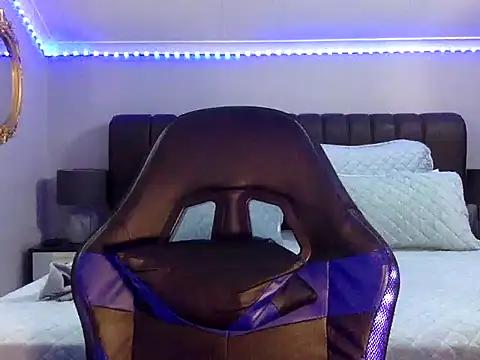 Snapshot of BOOTYBANGER24xx chatting on October 2025 02:41:01 AM BOOTYBANGER24xx online show from October 2025 02:41:01 AM