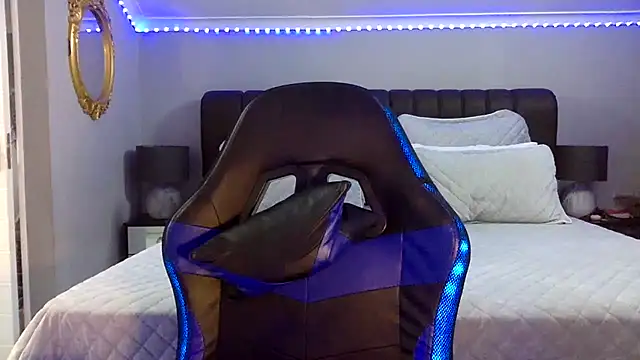 Snapshot of BOOTYBANGER24xx chatting on November 2025 03:29:02 AM BOOTYBANGER24xx online show from November 2025 03:29:02 AM