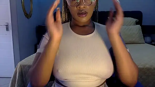 Snapshot of BOOTYBANGER24xx chatting on November 2025 07:36:02 AM BOOTYBANGER24xx online show from November 2025 07:36:02 AM