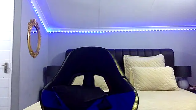 Snapshot of BOOTYBANGER24xx chatting on November 2025 02:34:02 AM BOOTYBANGER24xx online show from November 2025 02:34:02 AM