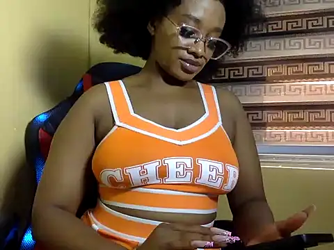 Snapshot of BOOTYBANGER24xx chatting on January 2026 02:11:01 PM BOOTYBANGER24xx online show from January 2026 02:11:01 PM