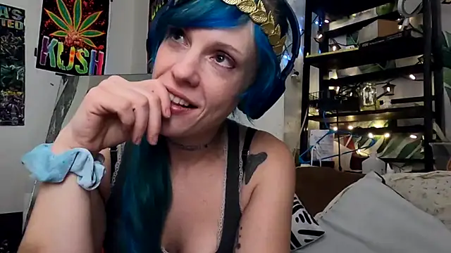 Snapshot of TheDaisyChaos chatting on November 2025 02:06:02 AM TheDaisyChaos online show from November 2025 02:06:02 AM