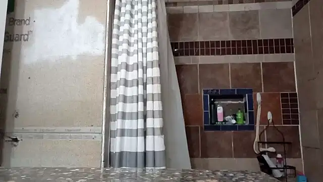 Snapshot of ThickDMatty@xh chatting on December 2024 05:37:01 AM ThickDMattyxh online show from December 2024 05:37:01 AM