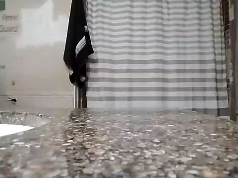 Snapshot of ThickDMatty@xh chatting on January 2025 03:37:01 AM ThickDMattyxh online show from January 2025 03:37:01 AM