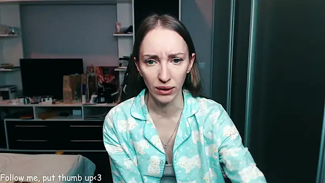 Natalimeowks online show from February 2025 07:38:01 AM