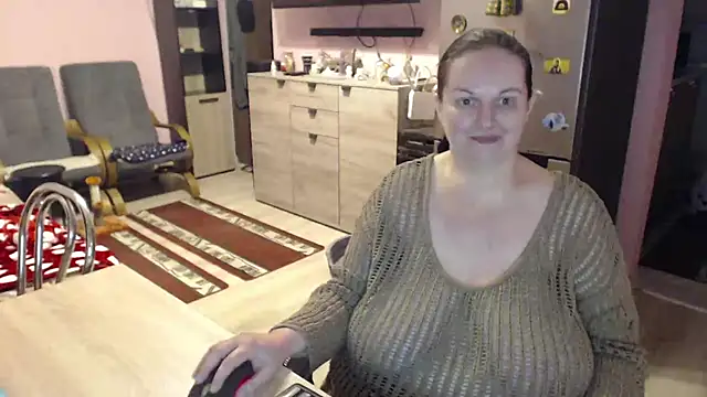BustyLadyAlma online show from December 2024 06:41:01 AM