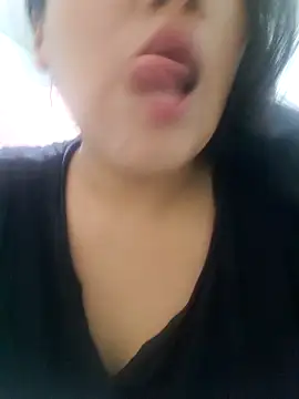 Snapshot of Kalani_Engel chatting on January 2025 06:45:01 PM Kalani Engel online show from January 2025 06:45:01 PM