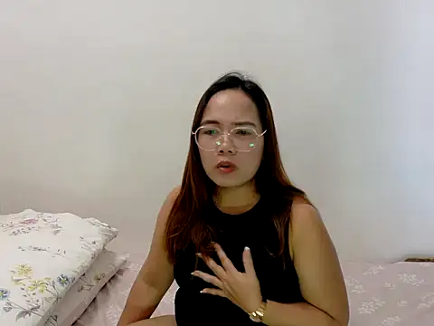 BURBERRY69 online show from June 2026 07:46:01 AM